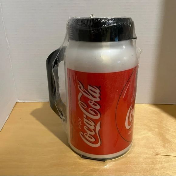 Coca-Cola Classic 44 Oz Travel Mug Tumbler AutoKing Coke Large Collectible New - Picture 3 of 8